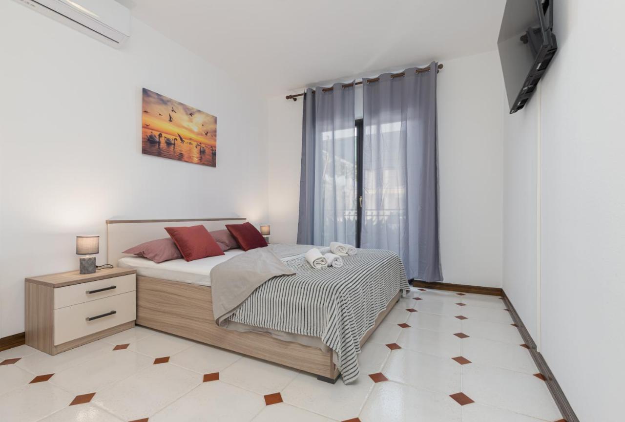 Cukerina Apartment With Whirpool & Sauna Porec Luaran gambar